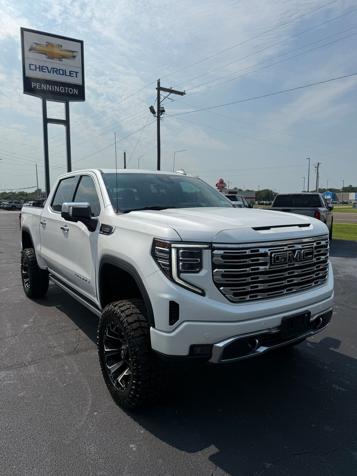 2023 GMC Sierra