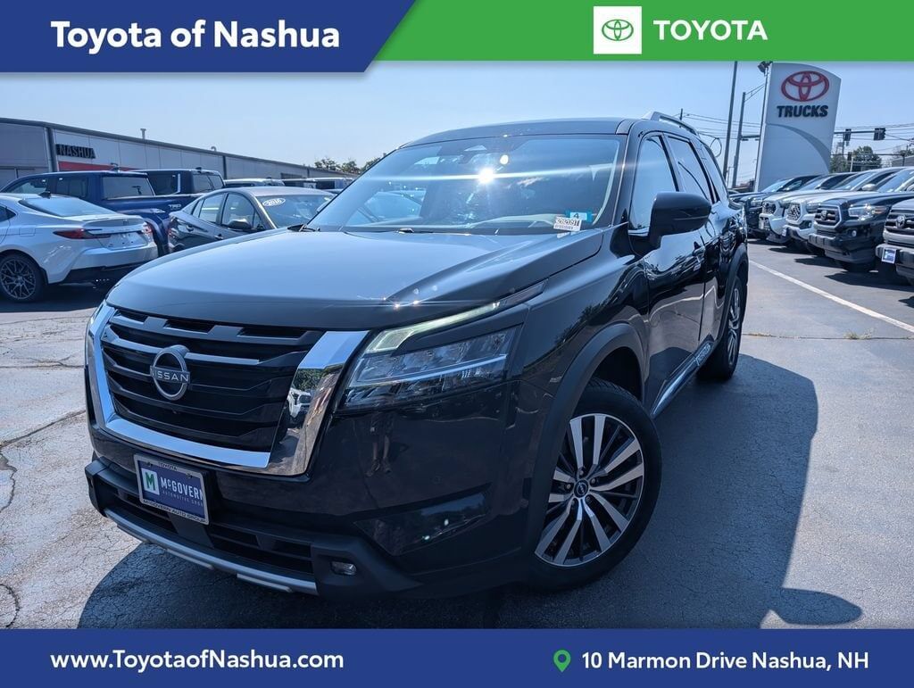 2022 NISSAN Pathfinder