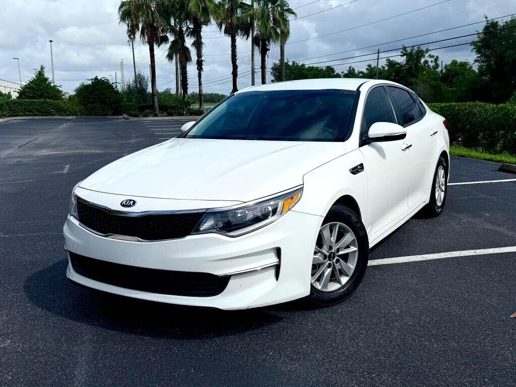 2018 KIA Optima