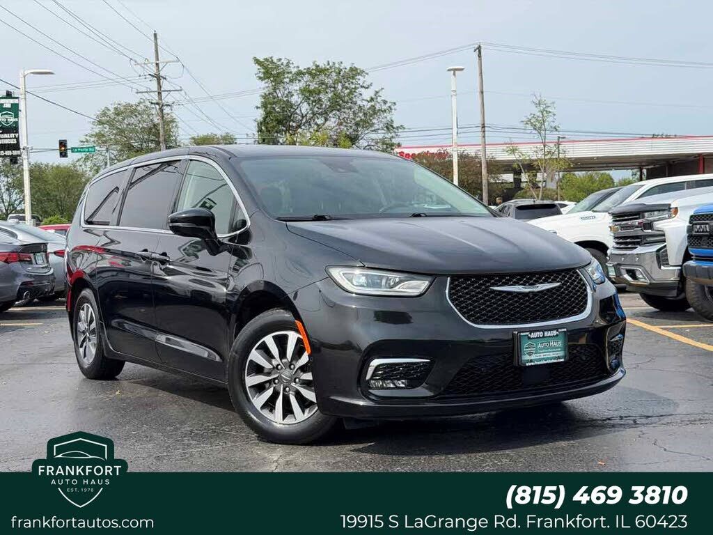 2022 CHRYSLER Pacifica
