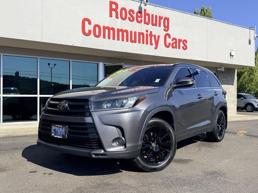 2019 TOYOTA Highlander