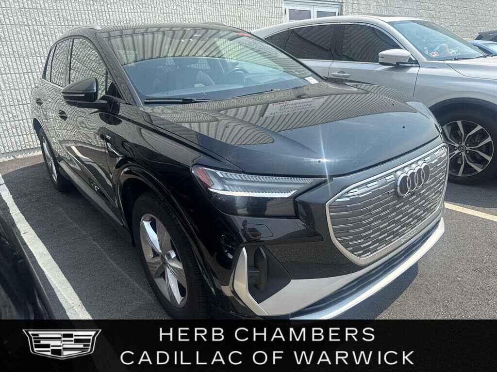 2023 AUDI Q4