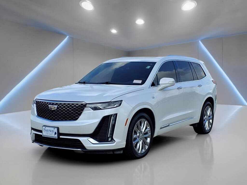 2021 CADILLAC XT6