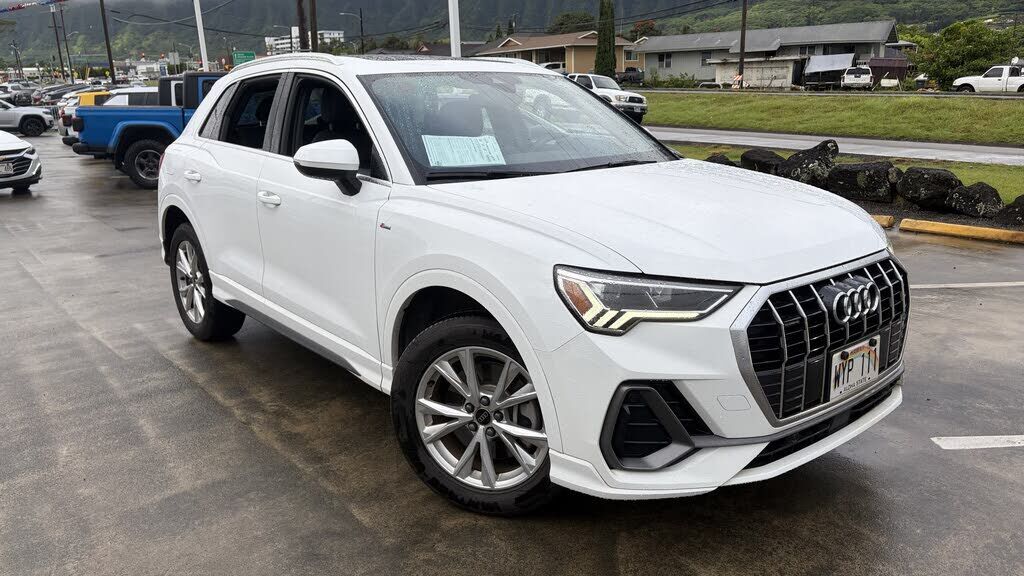 2024 AUDI Q3