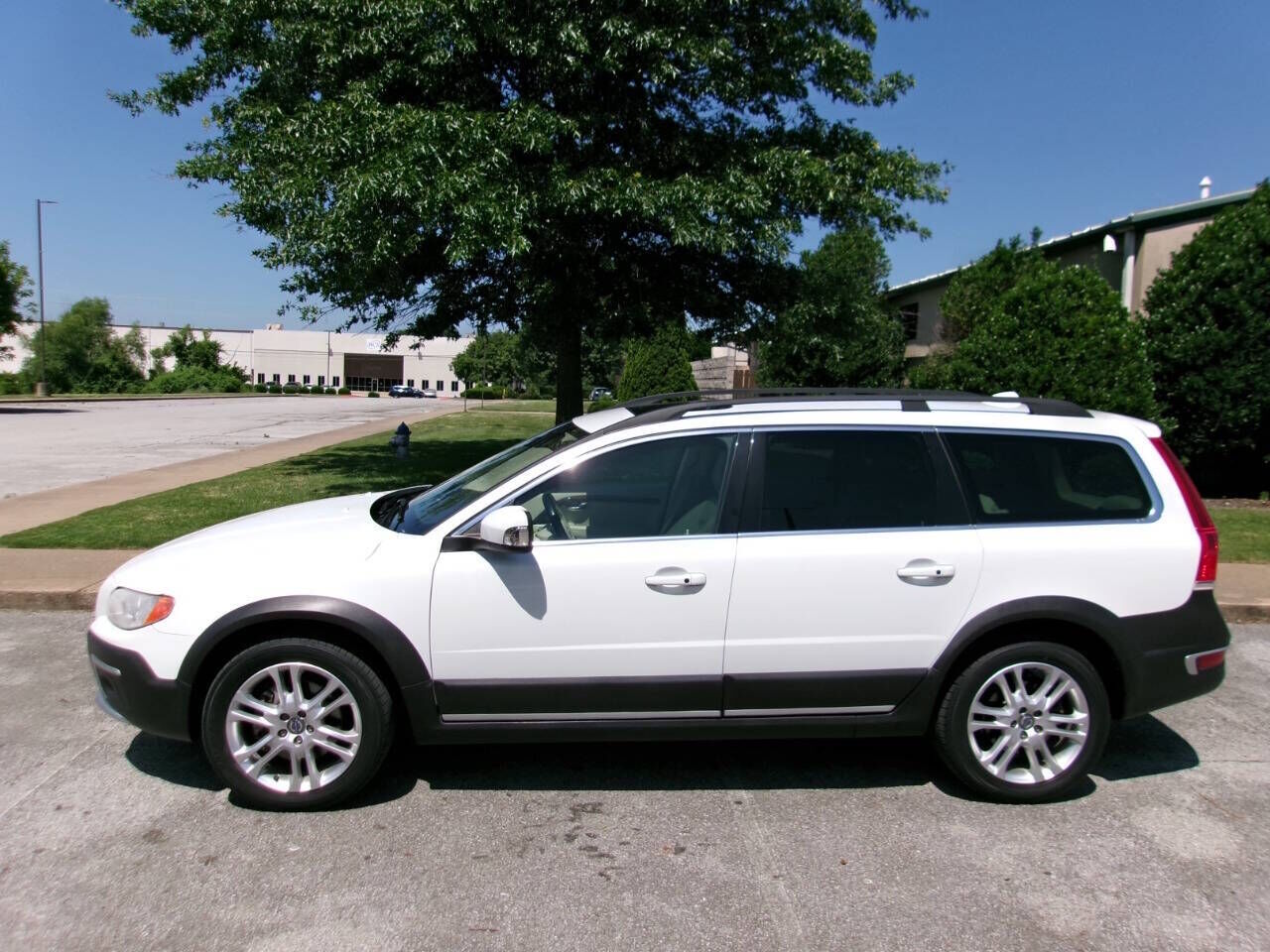 2016 VOLVO XC70