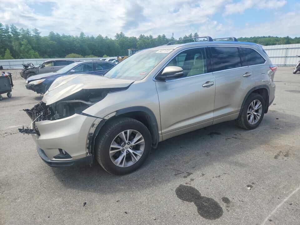 2015 TOYOTA Highlander
