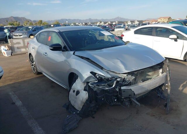 2018 NISSAN Maxima