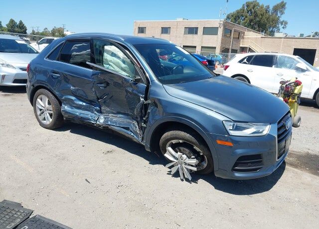 2016 AUDI Q3