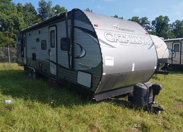 2017 FOREST RIVER Catalina