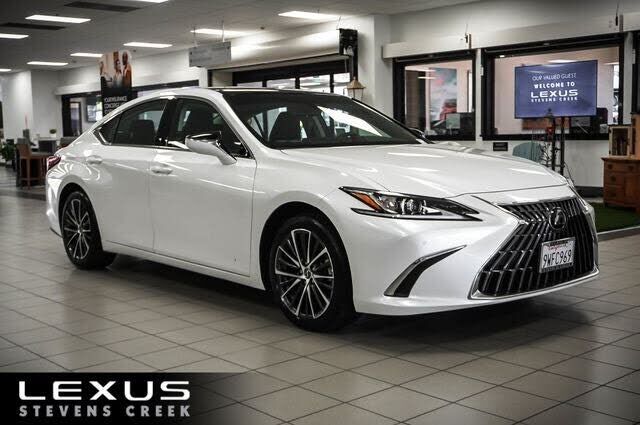 2025 LEXUS ES