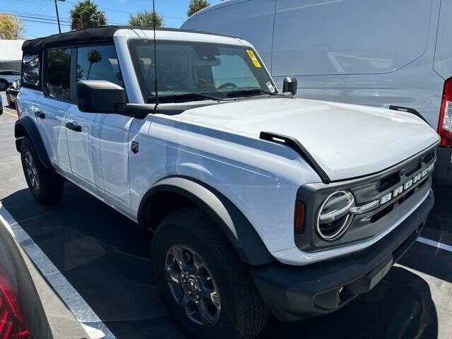 2023 FORD Bronco