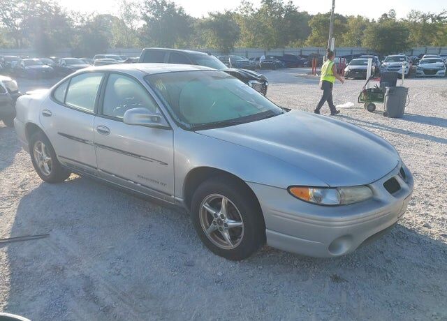 2003 PONTIAC Grand Prix