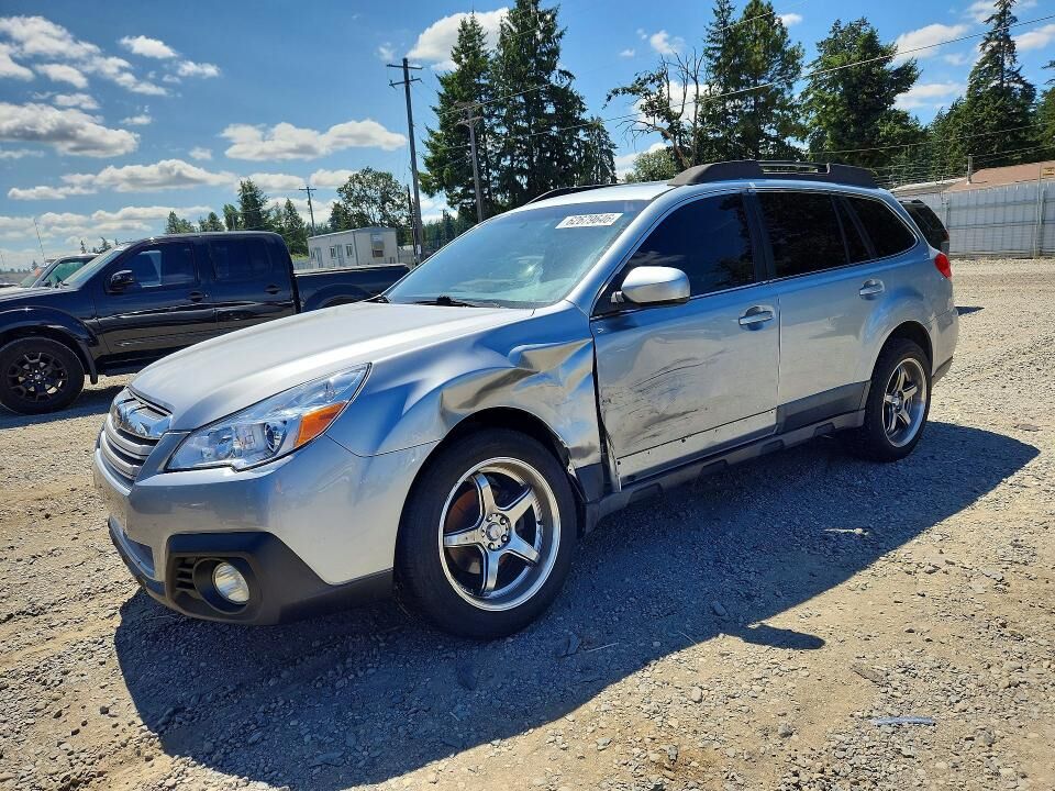 2013 SUBARU Outback