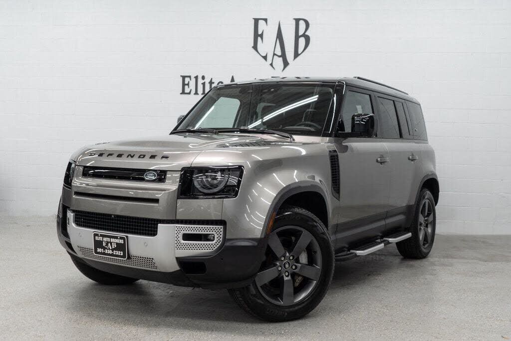 2024 LAND ROVER Defender