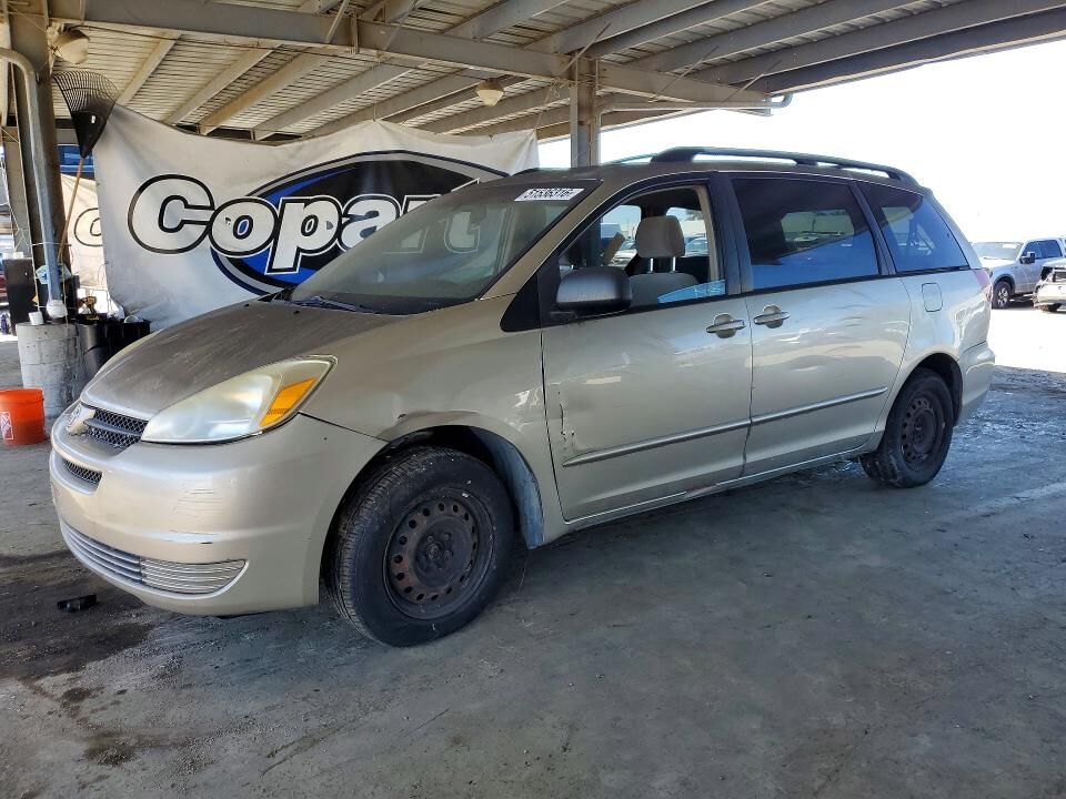2004 TOYOTA Sienna