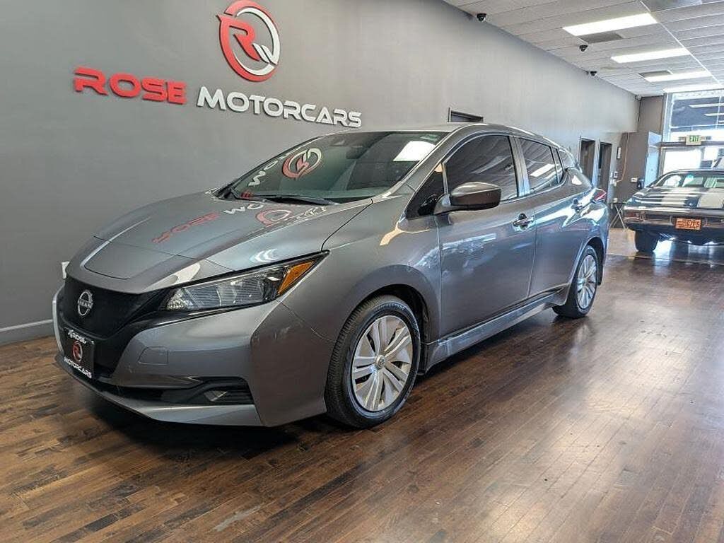 2023 NISSAN Leaf
