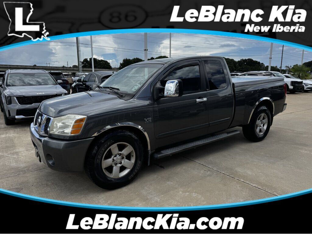 2004 NISSAN Titan