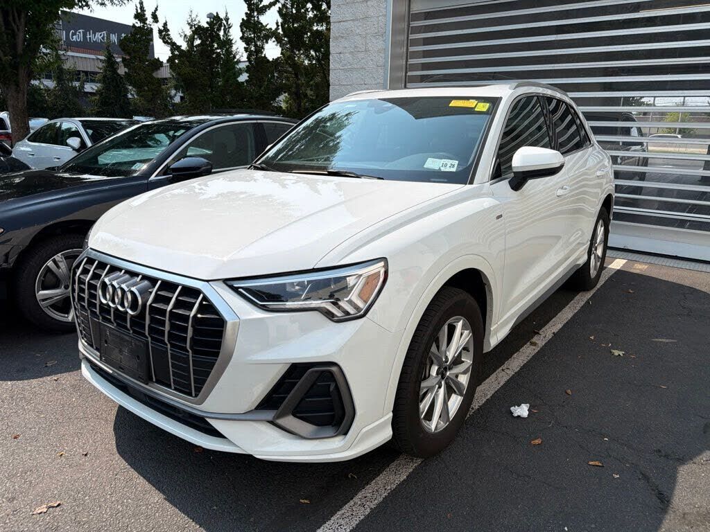 2024 AUDI Q3