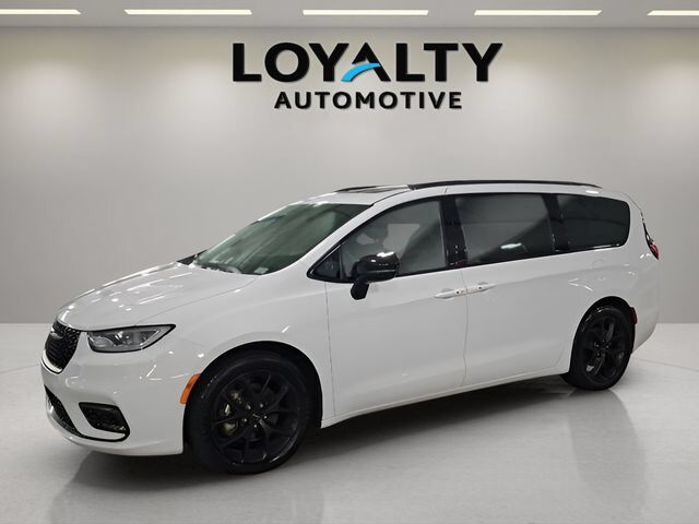 2025 CHRYSLER Pacifica