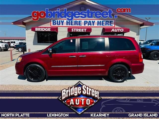 2014 CHRYSLER Town and Country