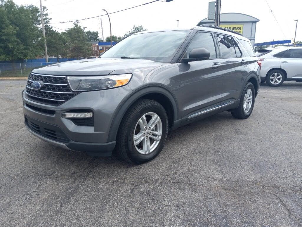 2021 FORD Explorer