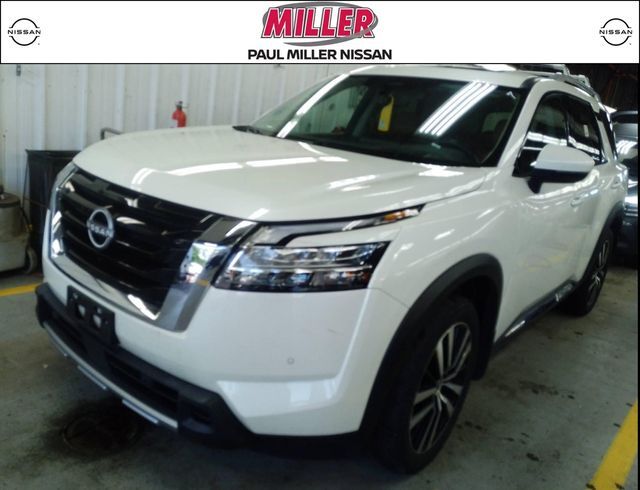 2023 NISSAN Pathfinder
