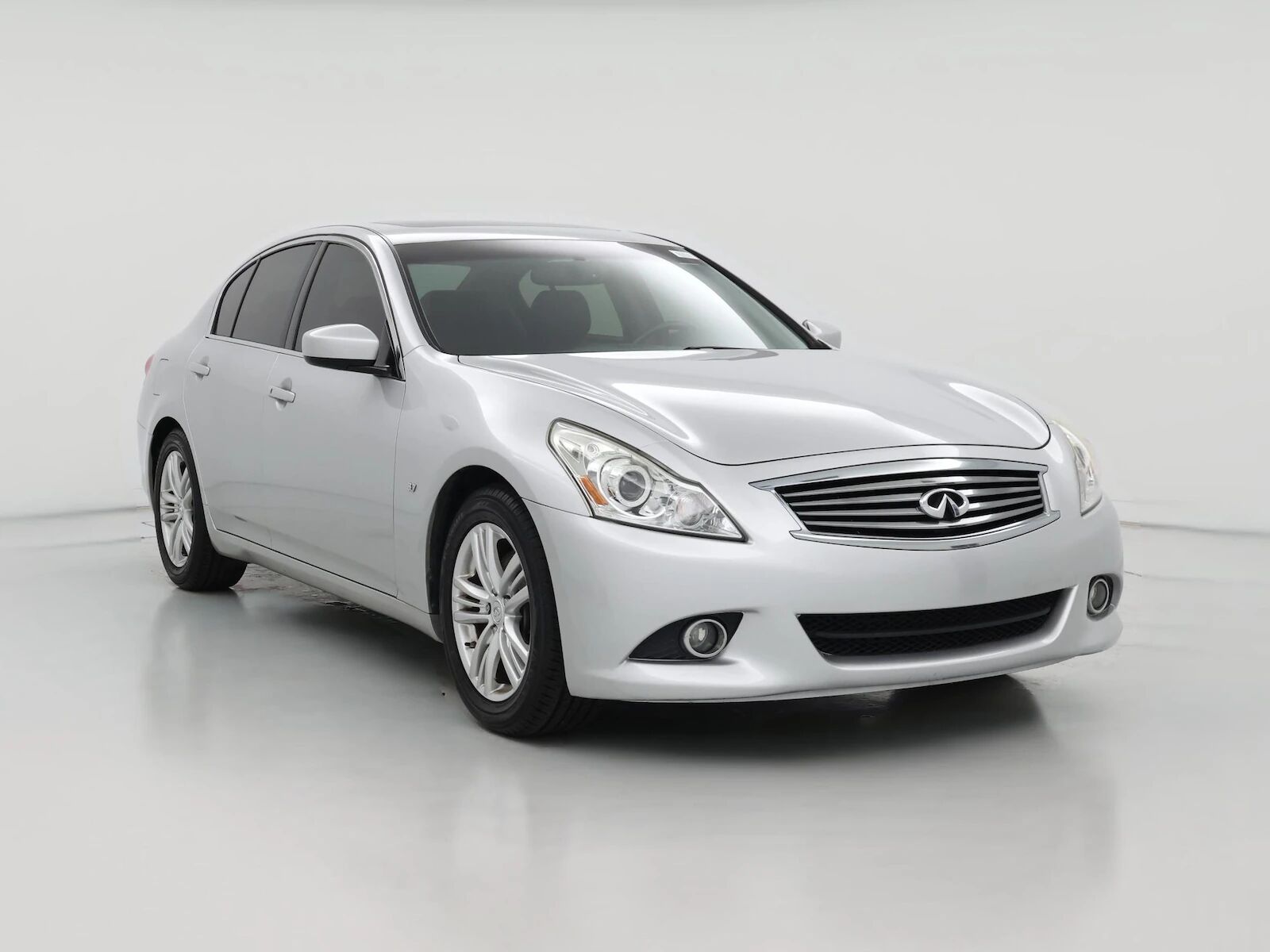 2015 INFINITI Q40