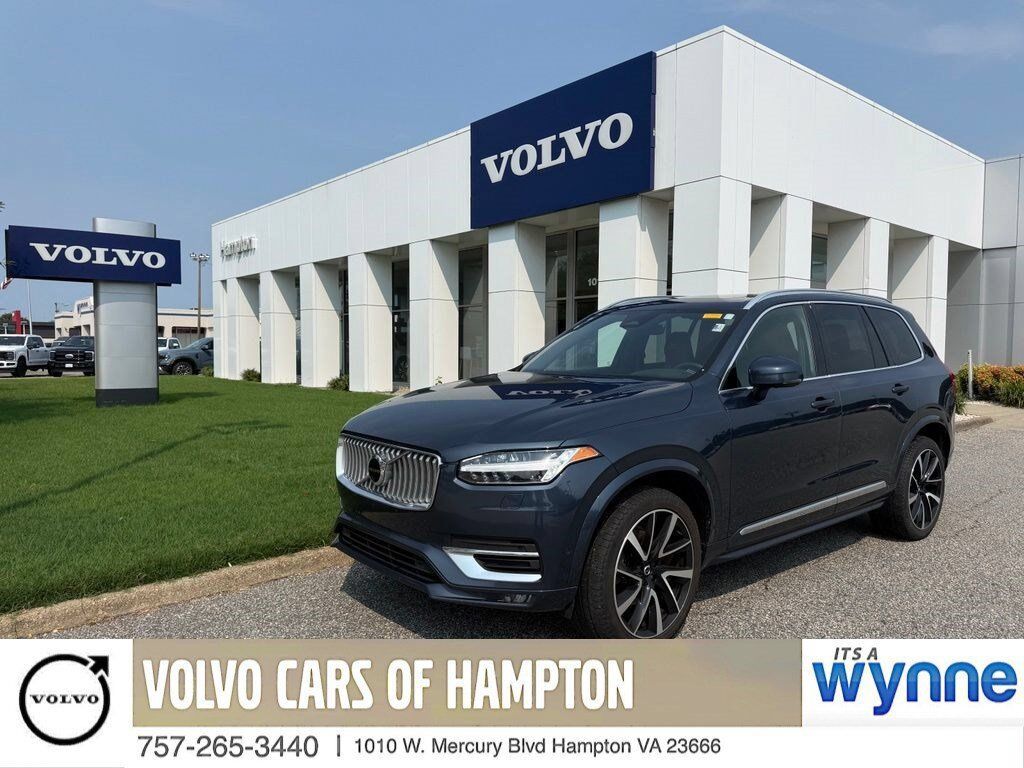 2023 VOLVO XC90
