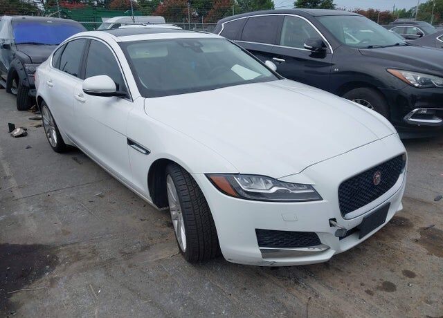 2017 JAGUAR XF