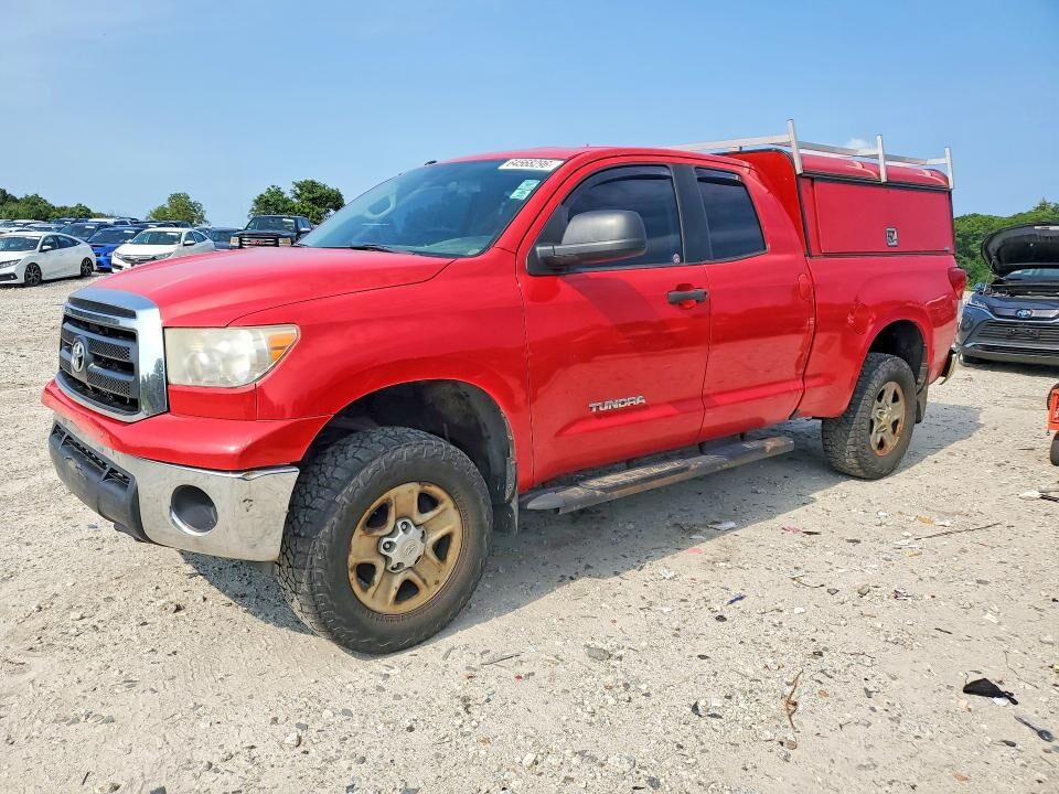 2011 TOYOTA Tundra