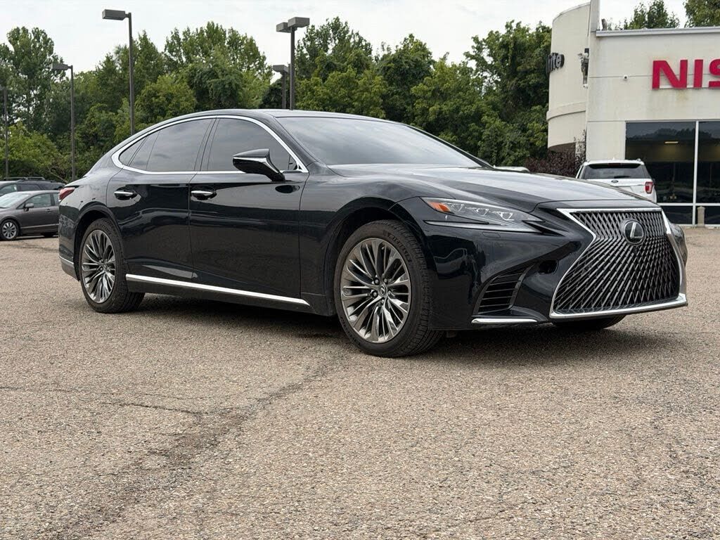2018 LEXUS LS