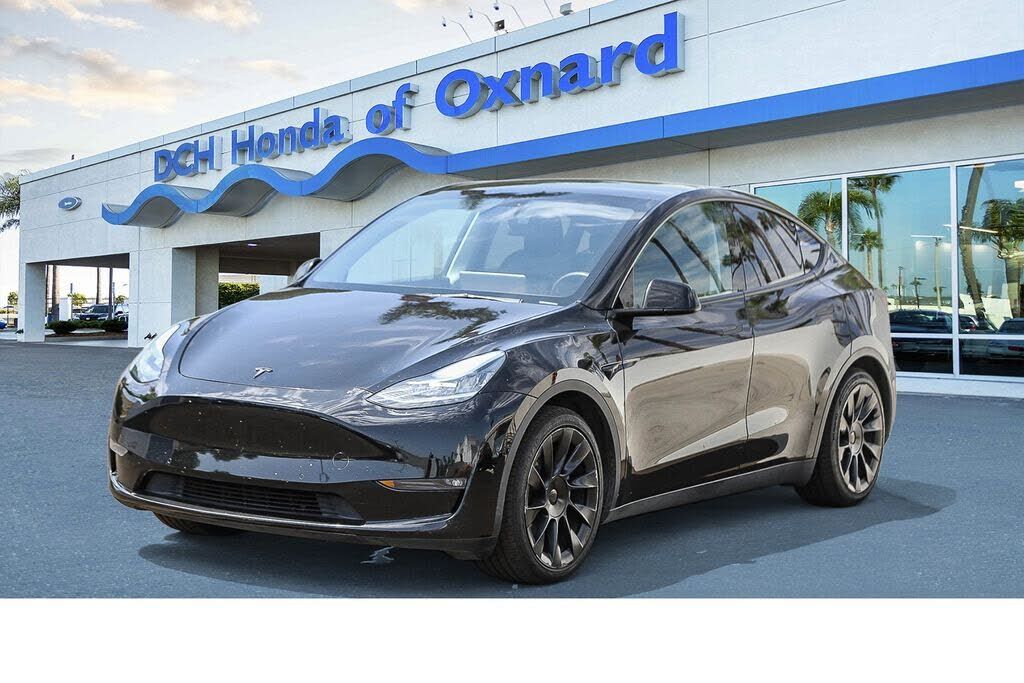 2022 TESLA Model Y