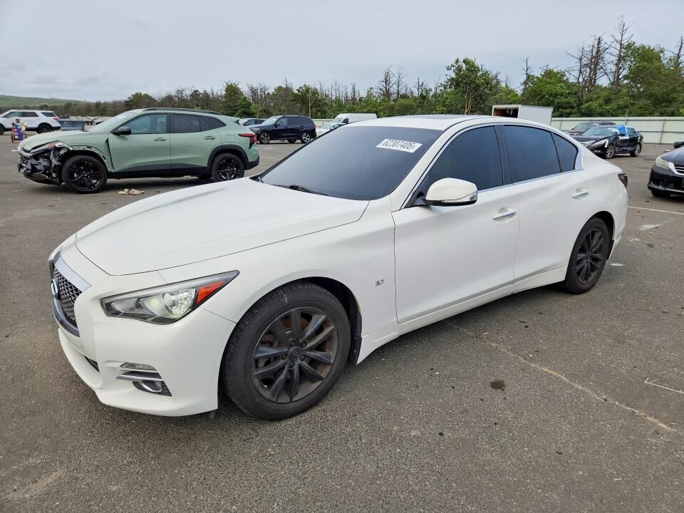 2015 INFINITI Q50