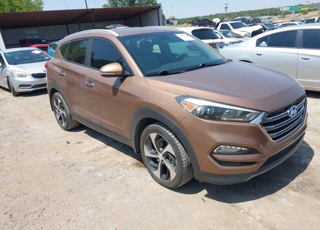 2016 HYUNDAI Tucson