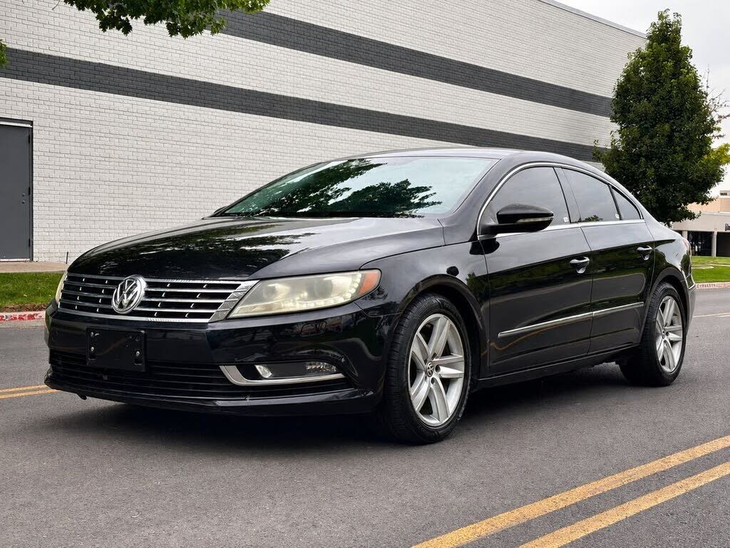 2013 VOLKSWAGEN Passat