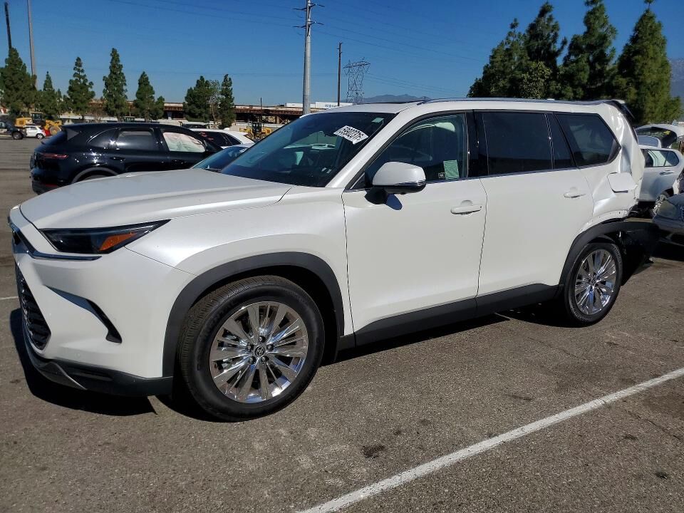 2026 TOYOTA Grand Highlander