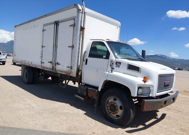 2005 GMC C7