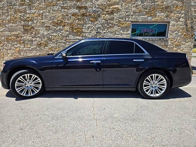 2011 CHRYSLER 300C
