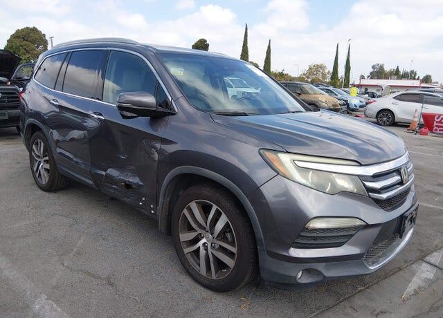 2017 HONDA Pilot