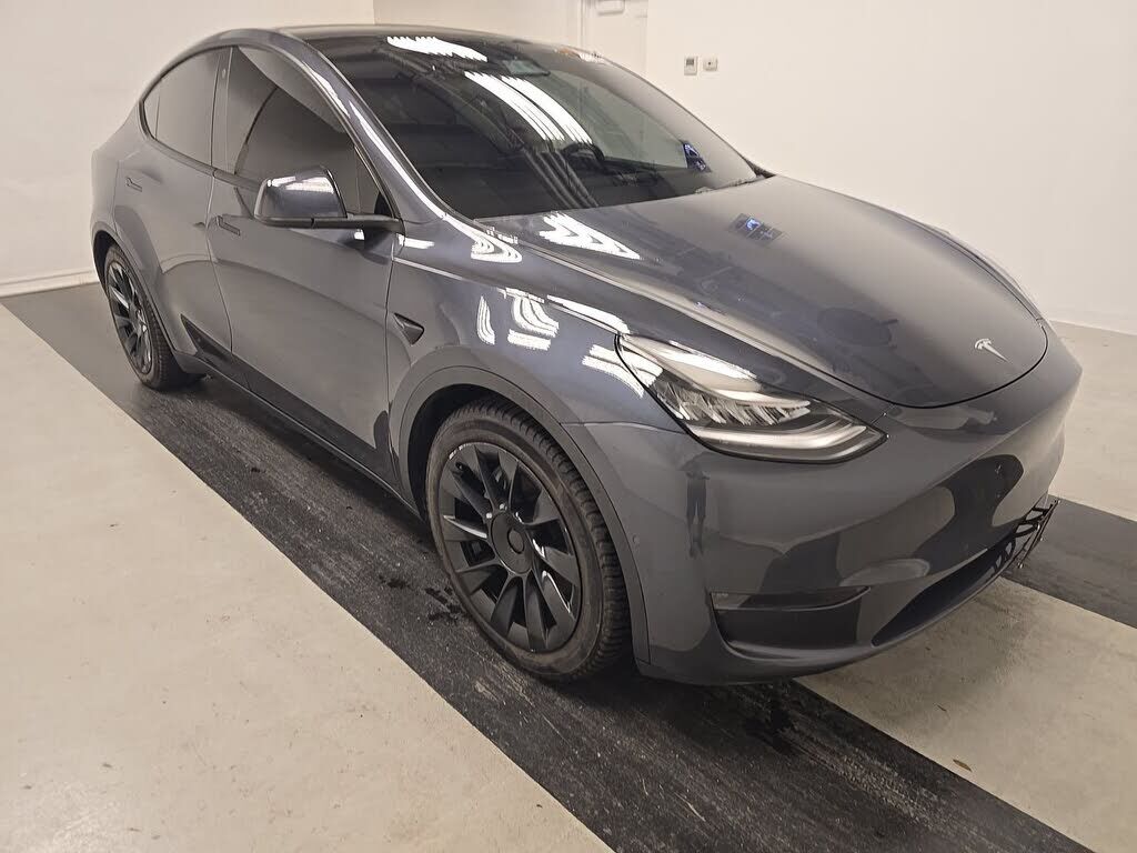 2021 TESLA Model Y