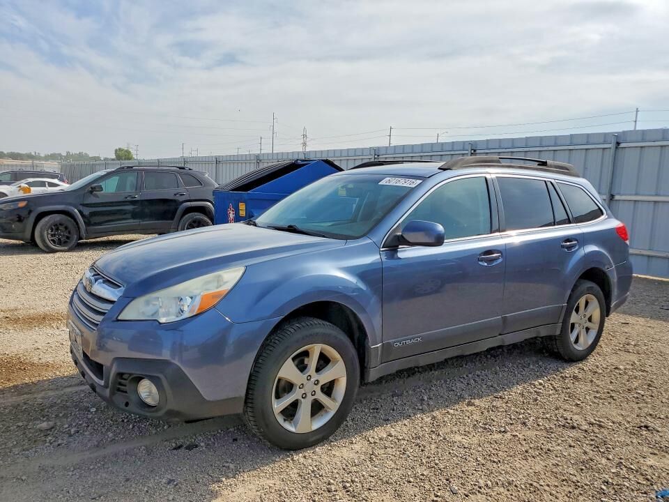 2013 SUBARU Outback