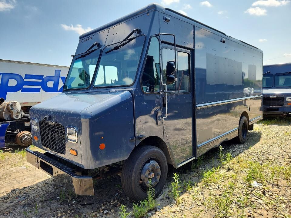 2021 FREIGHTLINER MT 45G Front Gasoline Engine Walk in Van Chassis