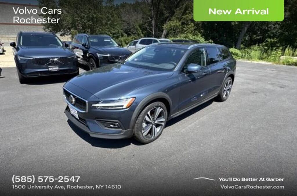 2026 VOLVO V60CC