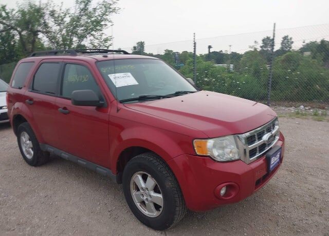2010 FORD Escape