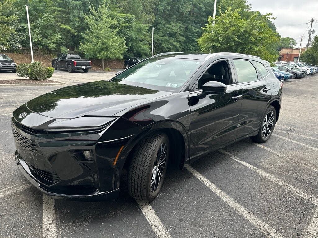 2025 TOYOTA Crown Signia