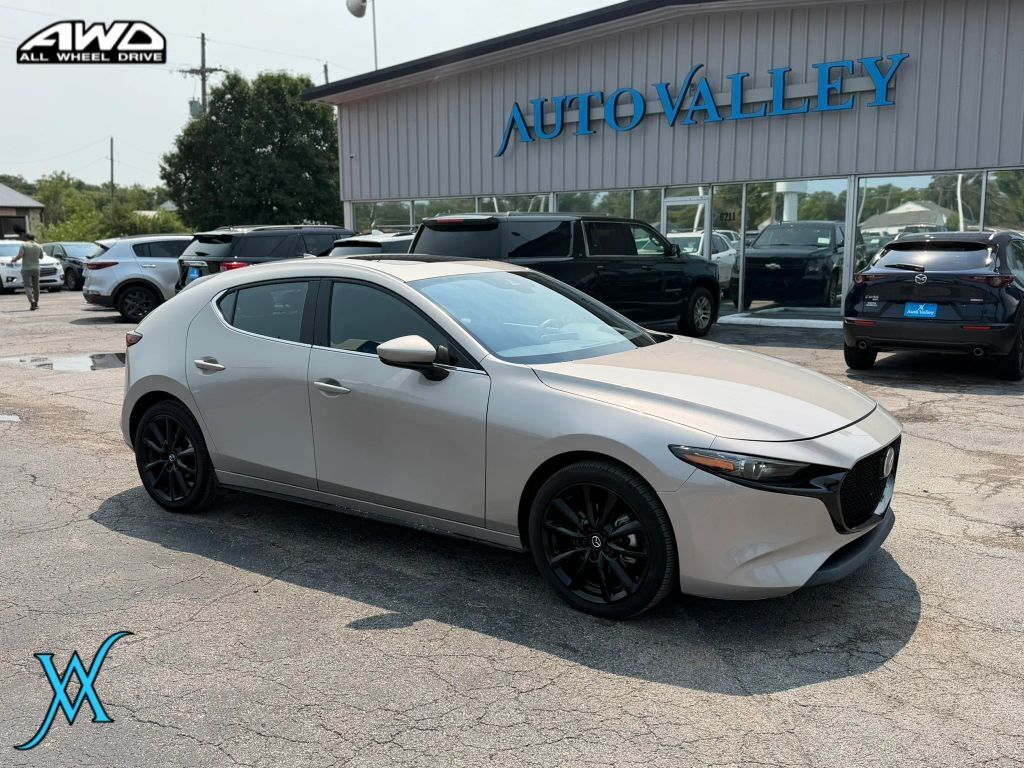 2023 MAZDA Mazda3