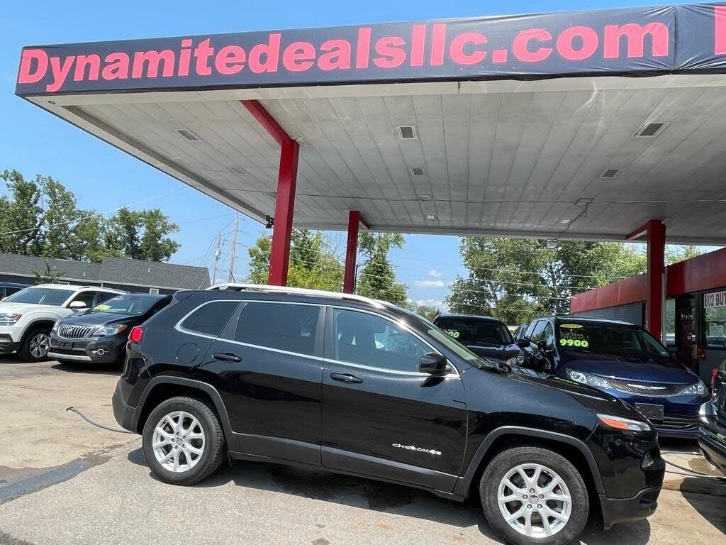 2017 JEEP Cherokee