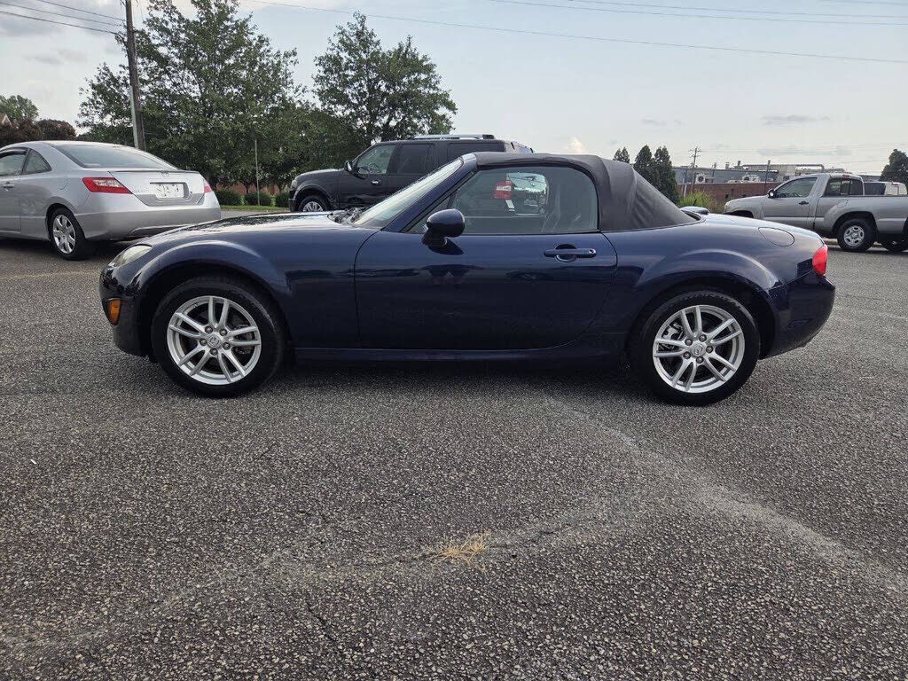 2011 MAZDA MX-5