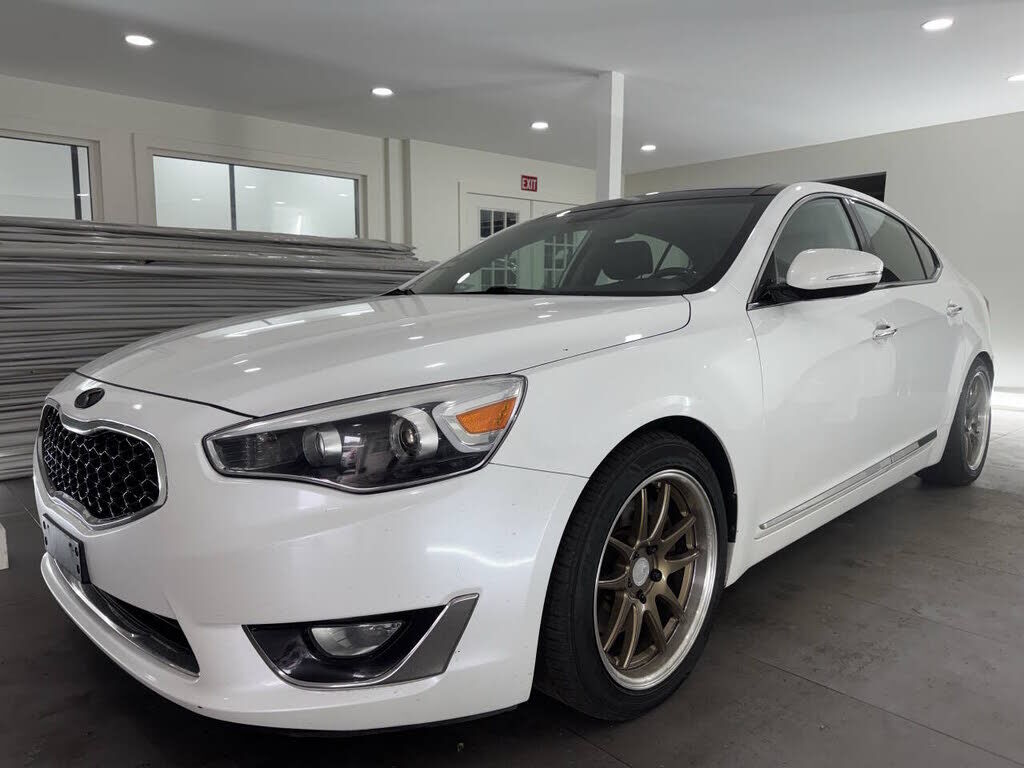 2014 KIA Cadenza