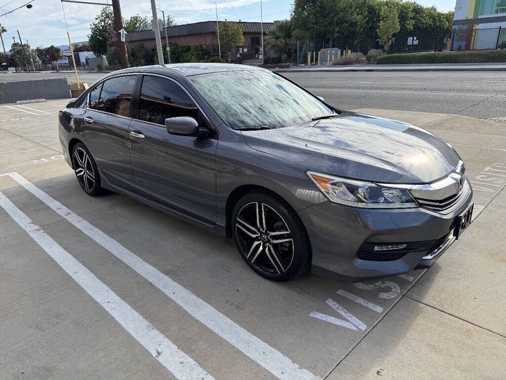2017 HONDA Accord
